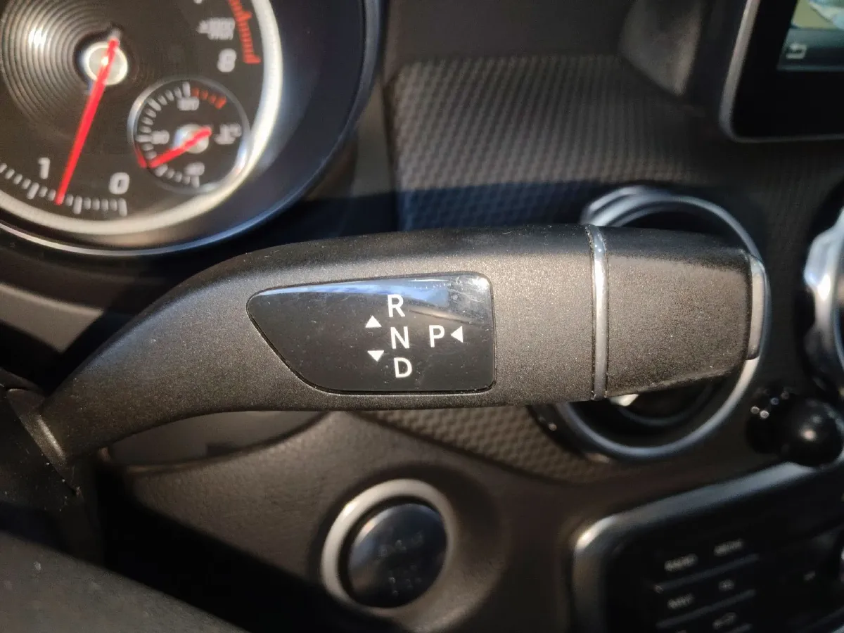 2017 Mercedes-Benz GLA Class 2.0T 184HP L4 7DCT,autocango,china used car exporter,china ev exporter,chinese used car exporter,chinese used ev exporter