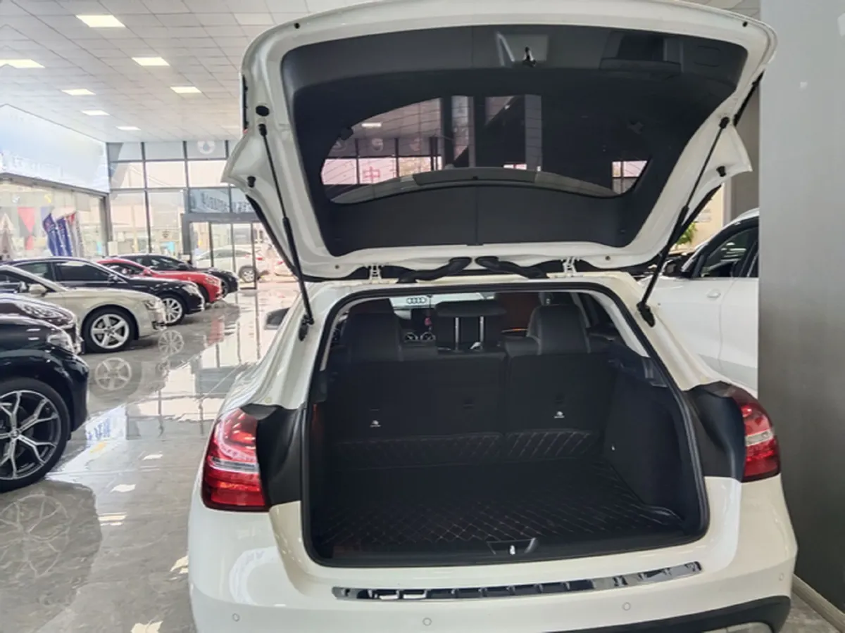 2017 Mercedes-Benz GLA Class 2.0T 184HP L4 7DCT,autocango,china used car exporter,china ev exporter,chinese used car exporter,chinese used ev exporter