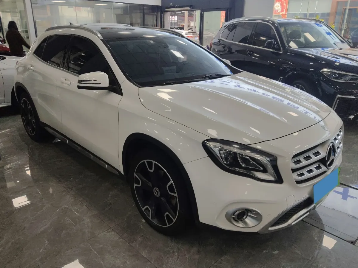2017 Mercedes-Benz GLA Class 2.0T 184HP L4 7DCT,autocango,china used car exporter,china ev exporter,chinese used car exporter,chinese used ev exporter