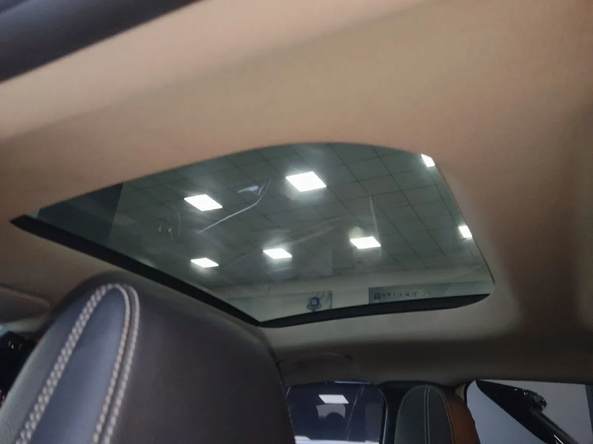 2017 Mercedes-Benz GLA Class 2.0T 184HP L4 7DCT,autocango,china used car exporter,china ev exporter,chinese used car exporter,chinese used ev exporter