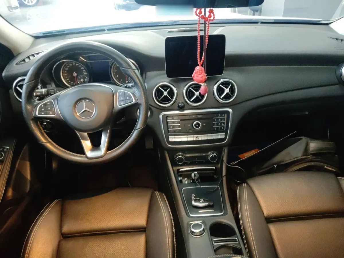 2017 Mercedes-Benz GLA Class 2.0T 184HP L4 7DCT,autocango,china used car exporter,china ev exporter,chinese used car exporter,chinese used ev exporter