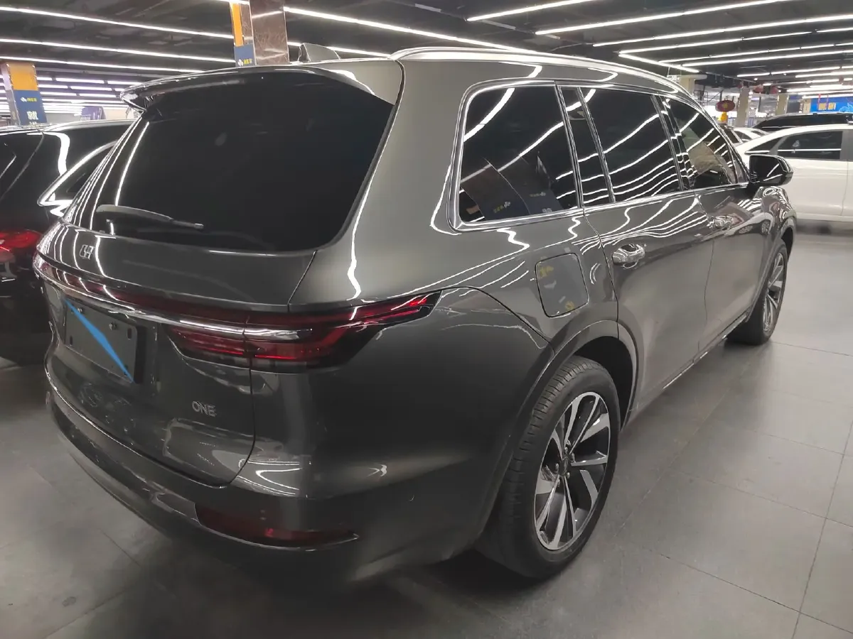 2021 Li ONE Range Extended 131HP REEV 40.5KWH,autocango,china used car exporter,china ev exporter,chinese used car exporter,chinese used ev exporter