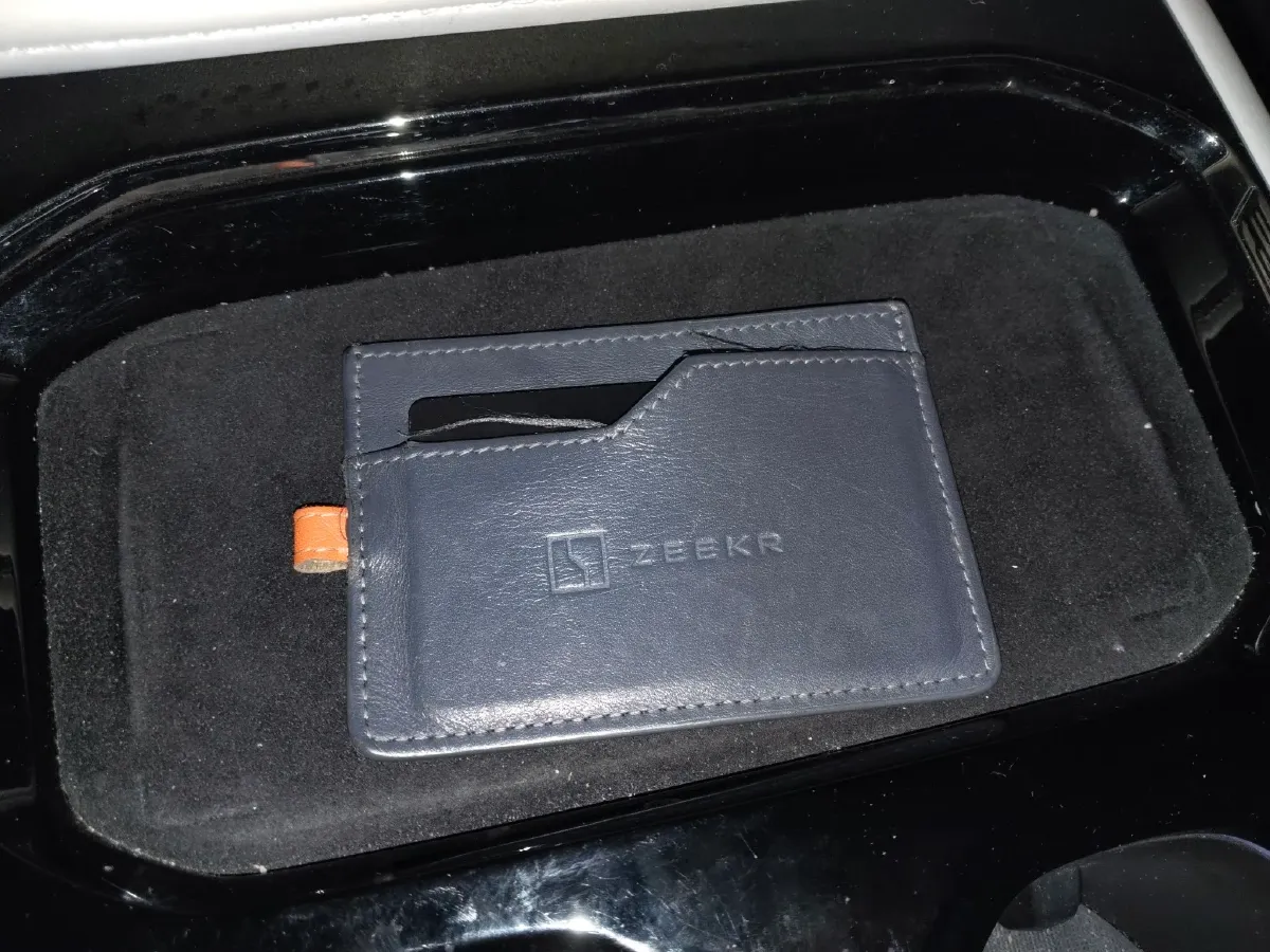 2022 Zeekr 009 BEV 116KWH,autocango,china used car exporter,china ev exporter,chinese used car exporter,chinese used ev exporter