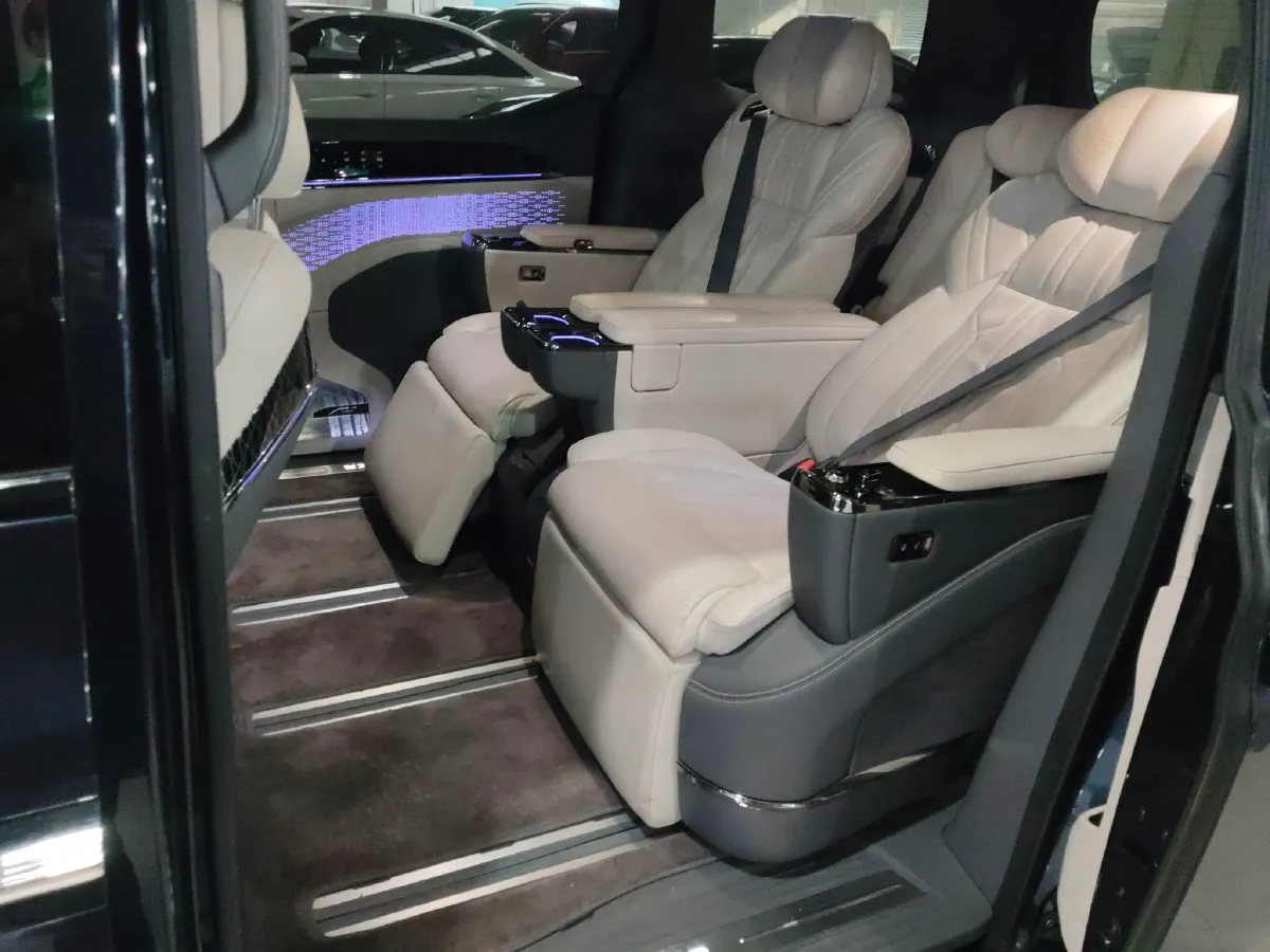 2022 Zeekr 009 BEV 116KWH,autocango,china used car exporter,china ev exporter,chinese used car exporter,chinese used ev exporter