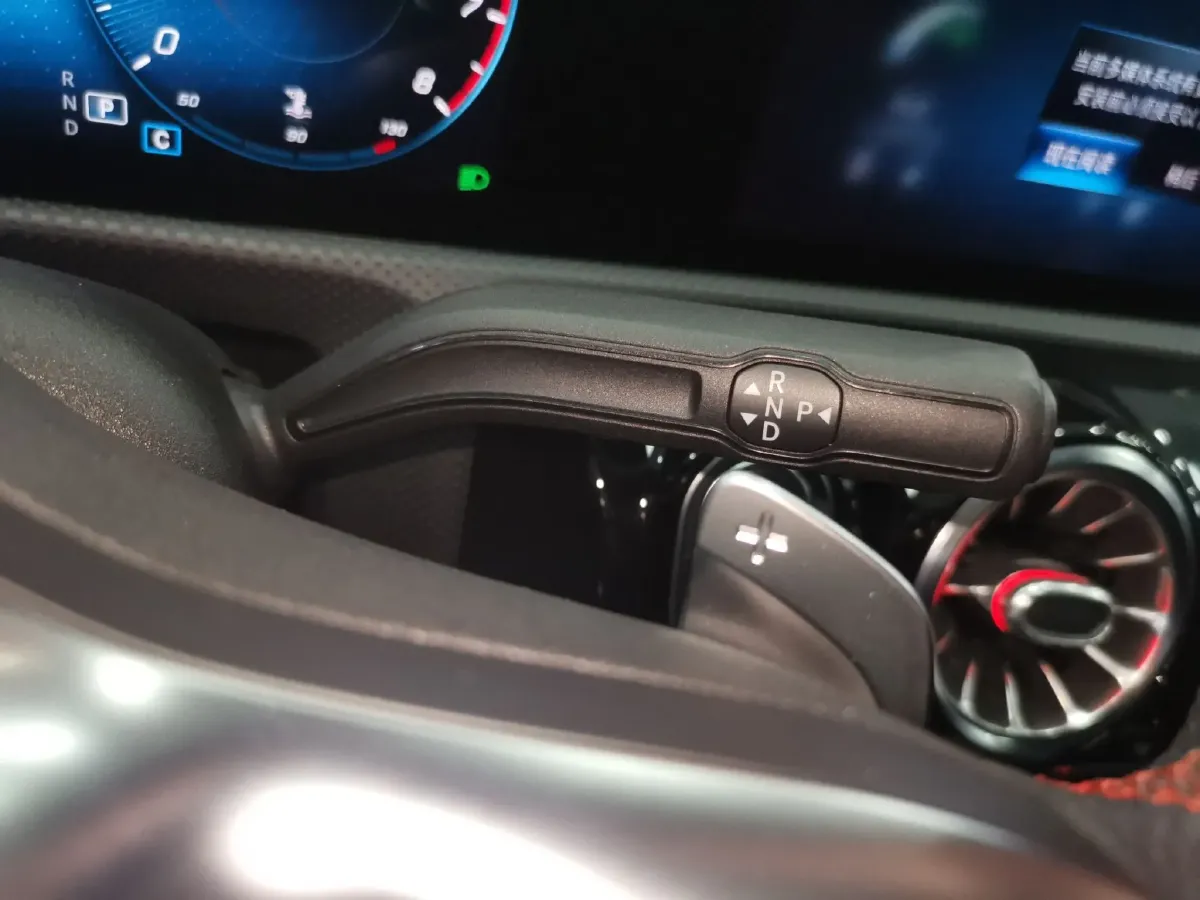 2020 Mercedes-Benz CLA Class 1.3T 163HP L4 7DCT,autocango,china used car exporter,china ev exporter,chinese used car exporter,chinese used ev exporter