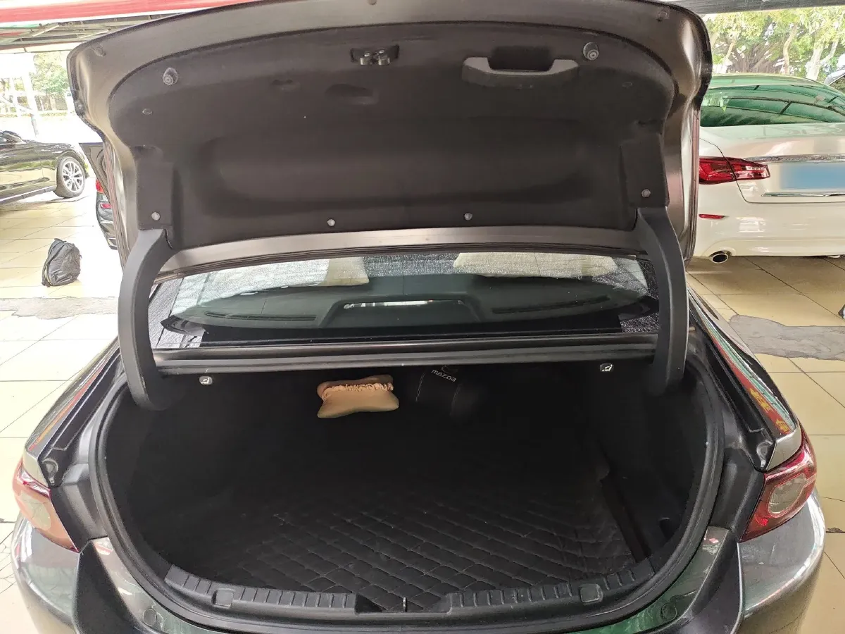 2020 Mazda 3 Axela 2.0L 158HP L4 6AT,autocango,china used car exporter,china ev exporter,chinese used car exporter,chinese used ev exporter