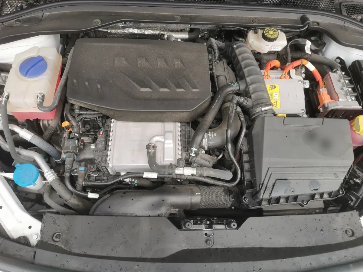 2024 Fulwin FulwinA8 1.5T 156HP L4 1DHT PHEV 18.3KWH,autocango,china used car exporter,china ev exporter,chinese used car exporter,chinese used ev exporter