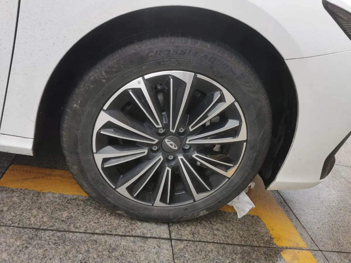 2024 Fulwin FulwinA8 1.5T 156HP L4 1DHT PHEV 18.3KWH,autocango,china used car exporter,china ev exporter,chinese used car exporter,chinese used ev exporter