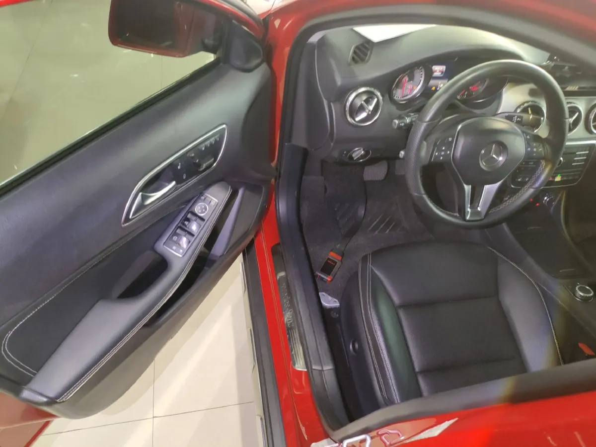 2016 Mercedes-Benz GLA Class 2.0T 184HP L4 7DCT,autocango,china used car exporter,china ev exporter,chinese used car exporter,chinese used ev exporter