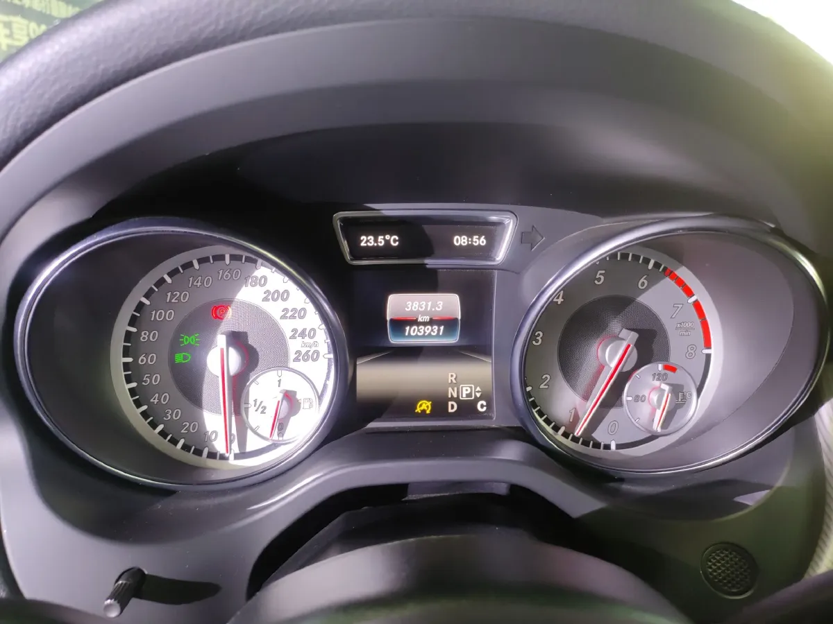 2016 Mercedes-Benz GLA Class 2.0T 184HP L4 7DCT,autocango,china used car exporter,china ev exporter,chinese used car exporter,chinese used ev exporter