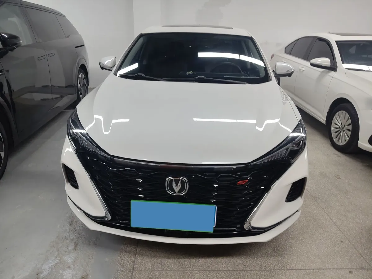 2021 ChangAn Eado 1.4T 160HP L4 7DCT,autocango,china used car exporter,china ev exporter,chinese used car exporter,chinese used ev exporter