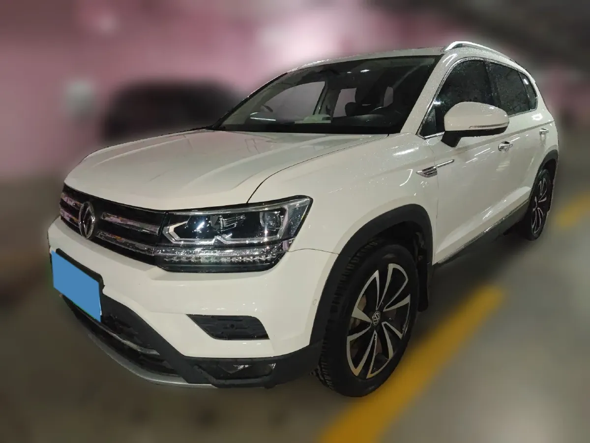 2019 Skoda Kodiak 2.0T 186HP L4 7DCT,autocango,china used car exporter,china ev exporter,chinese used car exporter,chinese used ev exporter
