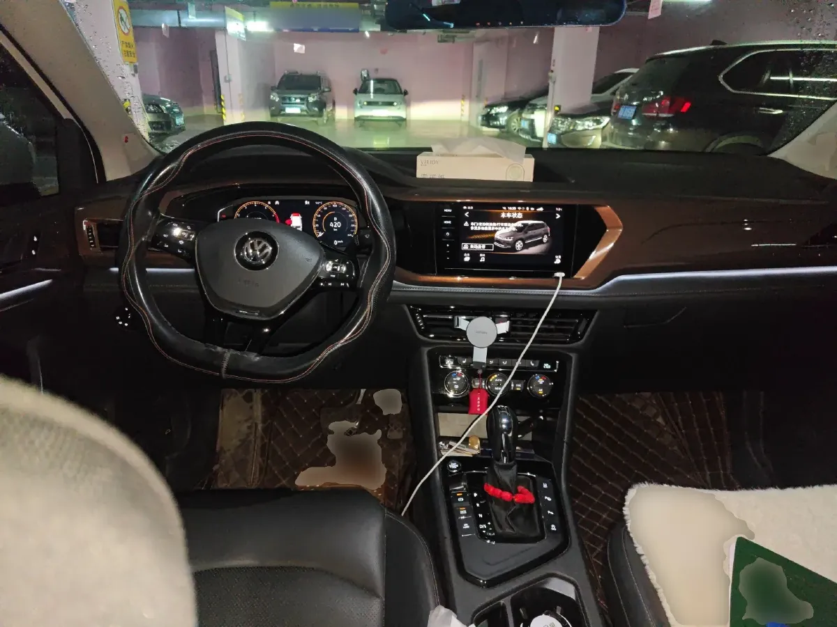 2019 Skoda Kodiak 2.0T 186HP L4 7DCT,autocango,china used car exporter,china ev exporter,chinese used car exporter,chinese used ev exporter