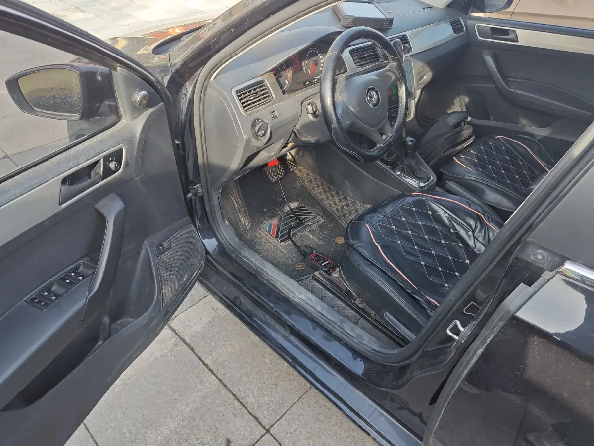 2021 Volkswagen Santana 1.5L 112HP L4 6AT,autocango,china used car exporter,china ev exporter,chinese used car exporter,chinese used ev exporter