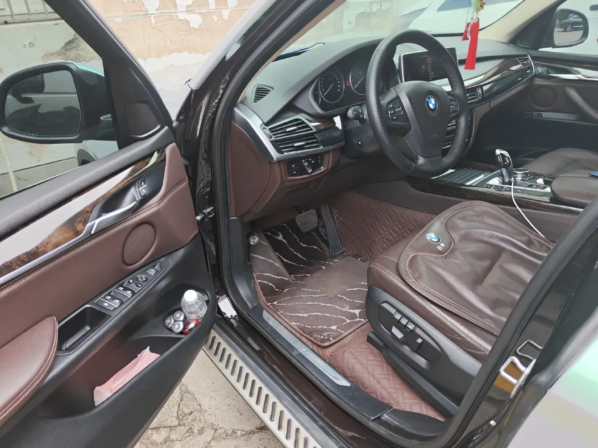 2017 BMW X5 3.0T 306HP L6 8AT,autocango,china used car exporter,china ev exporter,chinese used car exporter,chinese used ev exporter