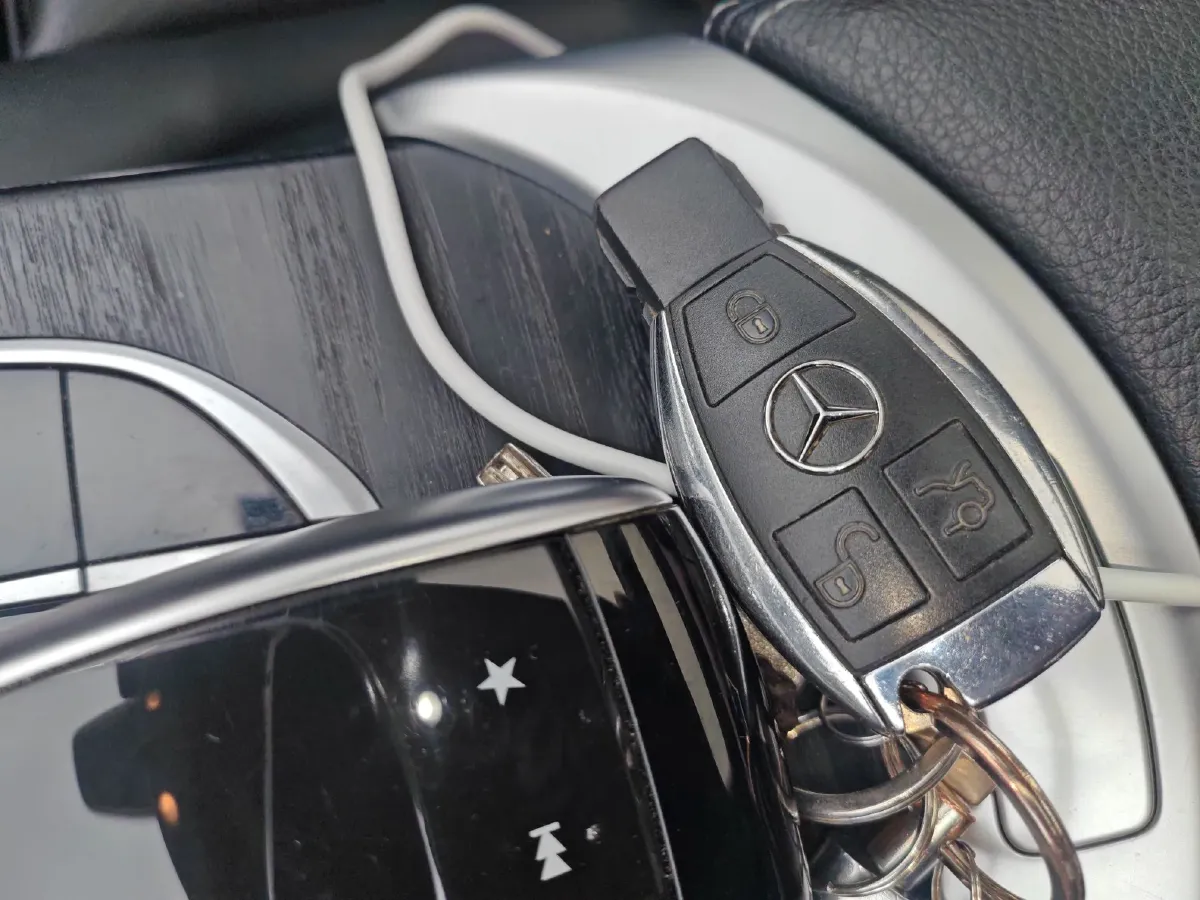 2018 Mercedes-Benz C Class 2.0T 184HP L4 9AT,autocango,china used car exporter,china ev exporter,chinese used car exporter,chinese used ev exporter