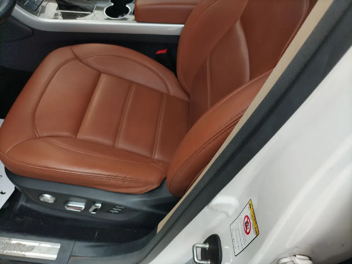 2015 Haval H8 2.0T 218HP L4 6AT,autocango,china used car exporter,china ev exporter,chinese used car exporter,chinese used ev exporter