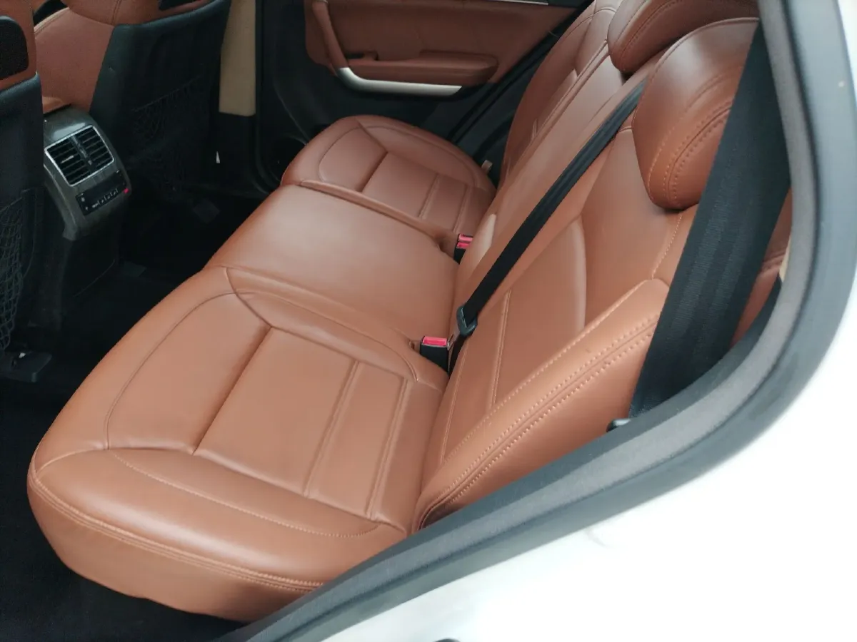 2015 Haval H8 2.0T 218HP L4 6AT,autocango,china used car exporter,china ev exporter,chinese used car exporter,chinese used ev exporter