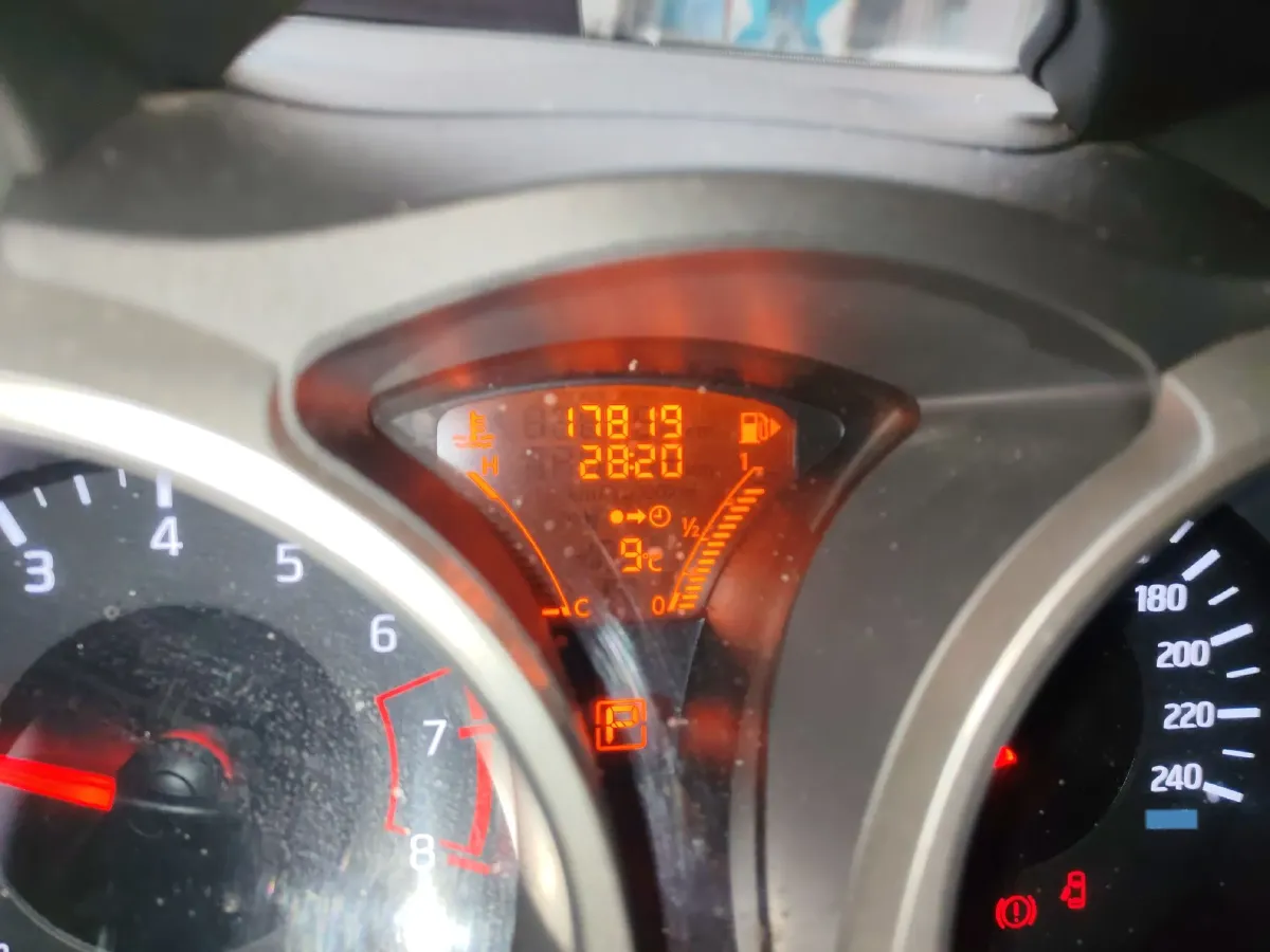 2014 Nissan X-Trail 2.0L 150HP L4 CVT,autocango,china used car exporter,china ev exporter,chinese used car exporter,chinese used ev exporter