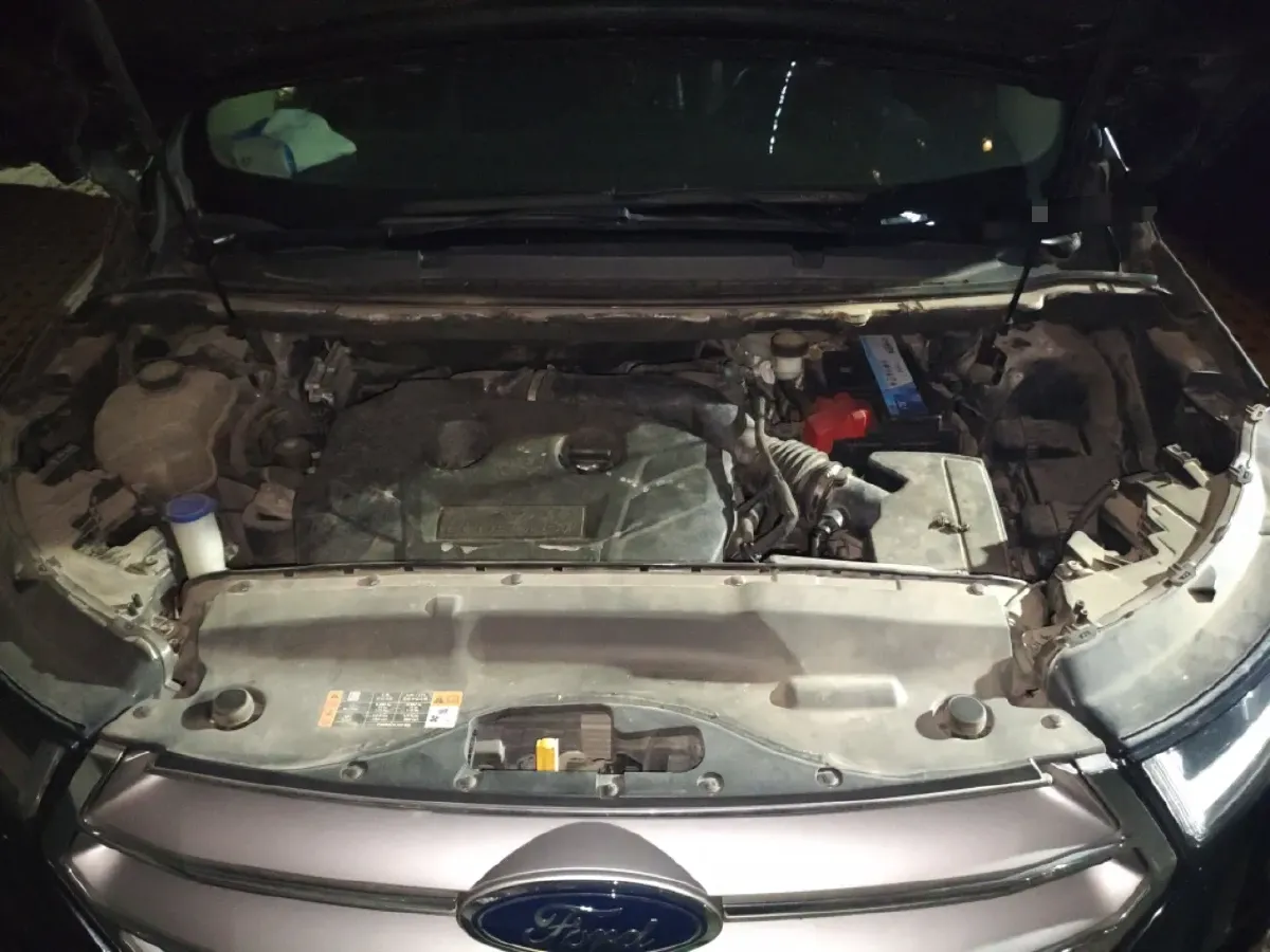 2016 Ford Edge 2.0T 245HP L4 6AT,autocango,china used car exporter,china ev exporter,chinese used car exporter,chinese used ev exporter