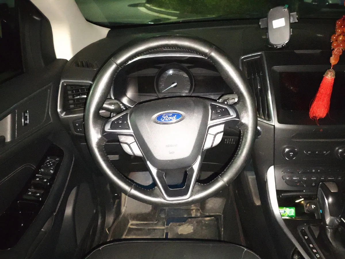 2016 Ford Edge 2.0T 245HP L4 6AT,autocango,china used car exporter,china ev exporter,chinese used car exporter,chinese used ev exporter