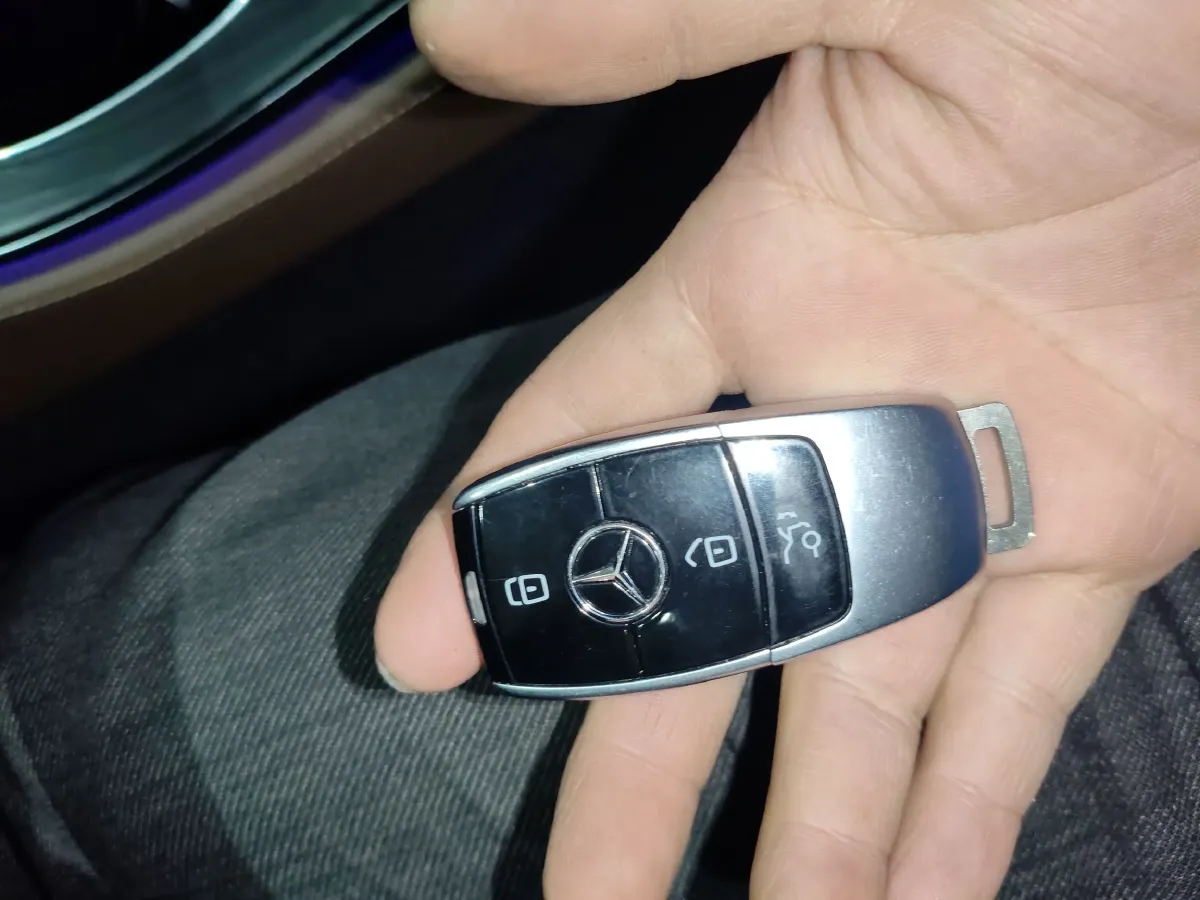 2021 Mercedes-Benz E Class 2.0T 258HP L4 9AT,autocango,china used car exporter,china ev exporter,chinese used car exporter,chinese used ev exporter