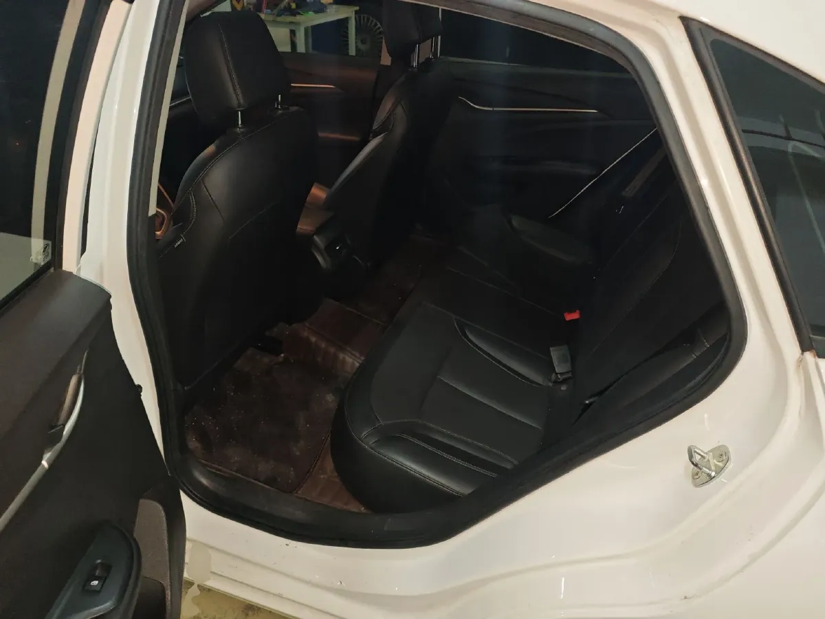 2021 Jetour X70 Plus 1.6T 197HP L4 7DCT,autocango,china used car exporter,china ev exporter,chinese used car exporter,chinese used ev exporter