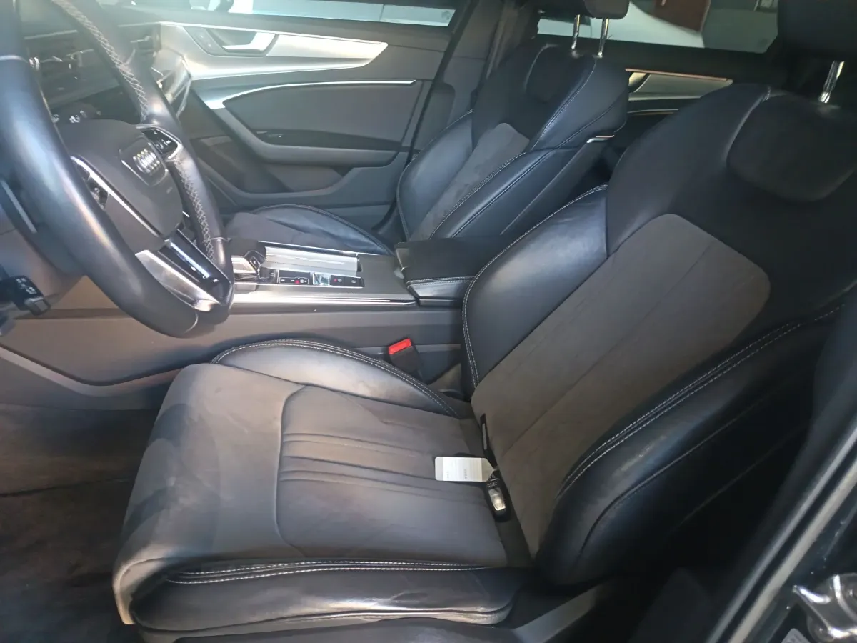 2022 Audi A6L 2.0T 224HP L4 7DCT,autocango,china used car exporter,china ev exporter,chinese used car exporter,chinese used ev exporter