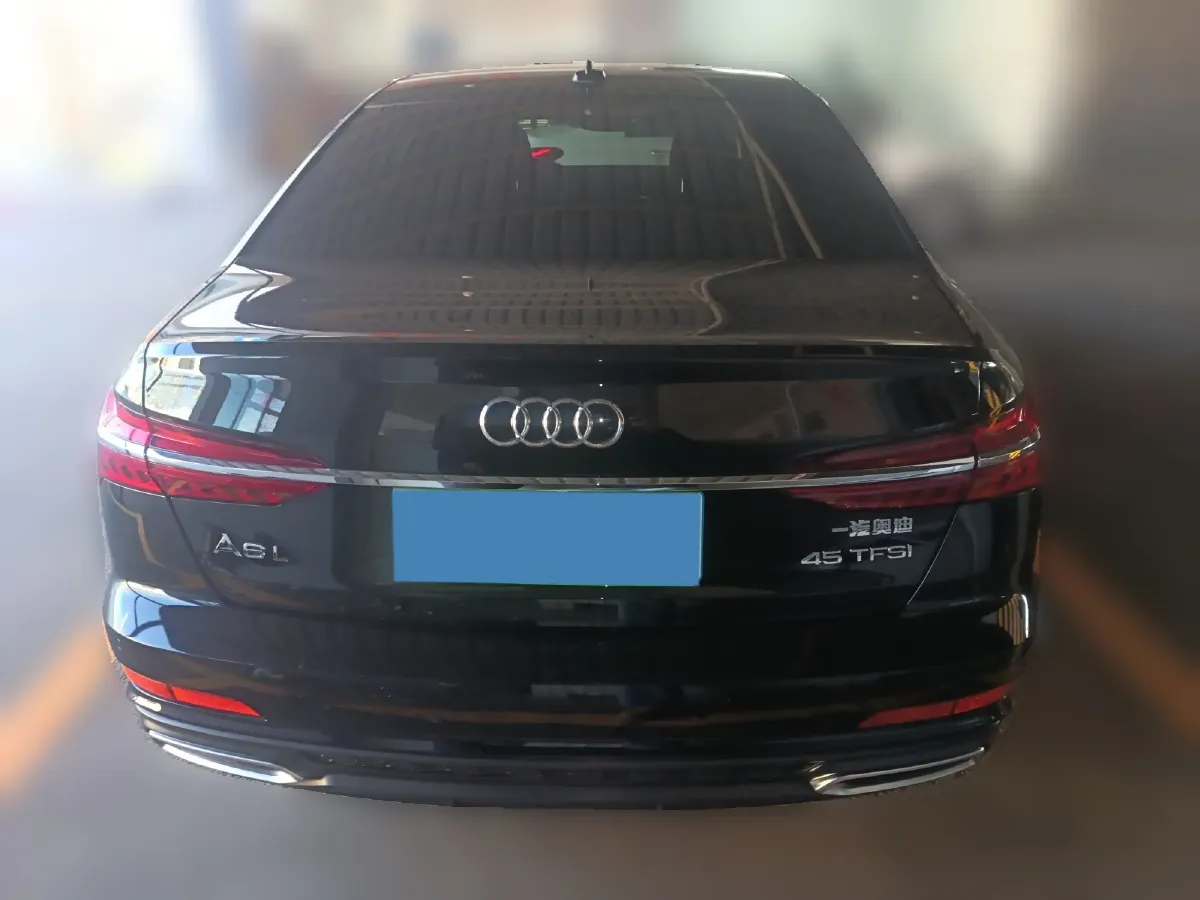 2022 Audi A6L 2.0T 224HP L4 7DCT,autocango,china used car exporter,china ev exporter,chinese used car exporter,chinese used ev exporter