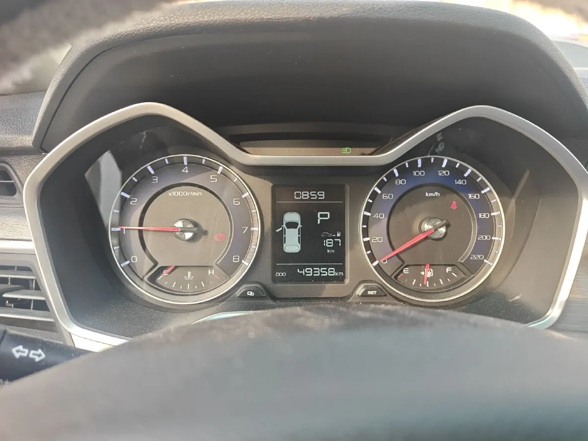 2017 Geely Vision X3 1.5L 102HP L4 4AT,autocango,china used car exporter,china ev exporter,chinese used car exporter,chinese used ev exporter