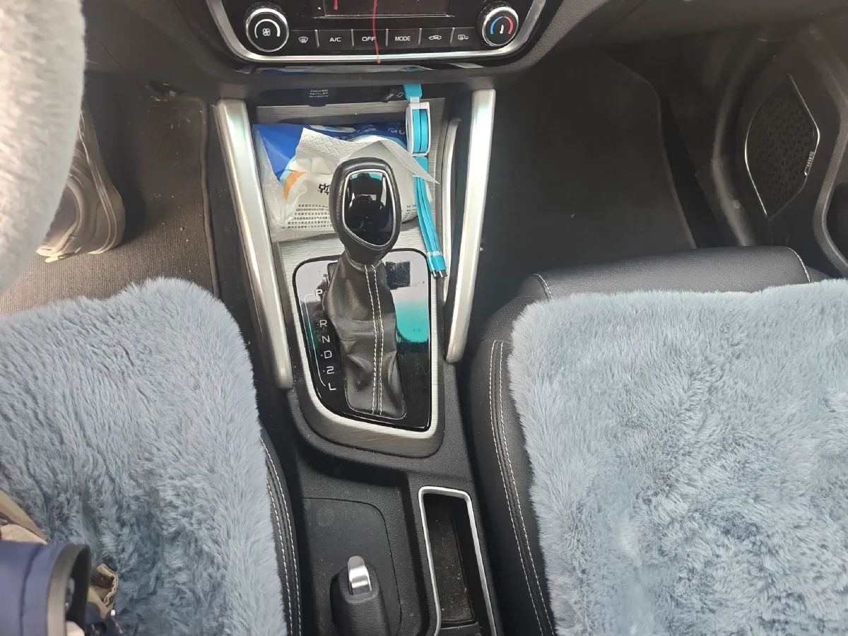 2017 Geely Vision X3 1.5L 102HP L4 4AT,autocango,china used car exporter,china ev exporter,chinese used car exporter,chinese used ev exporter