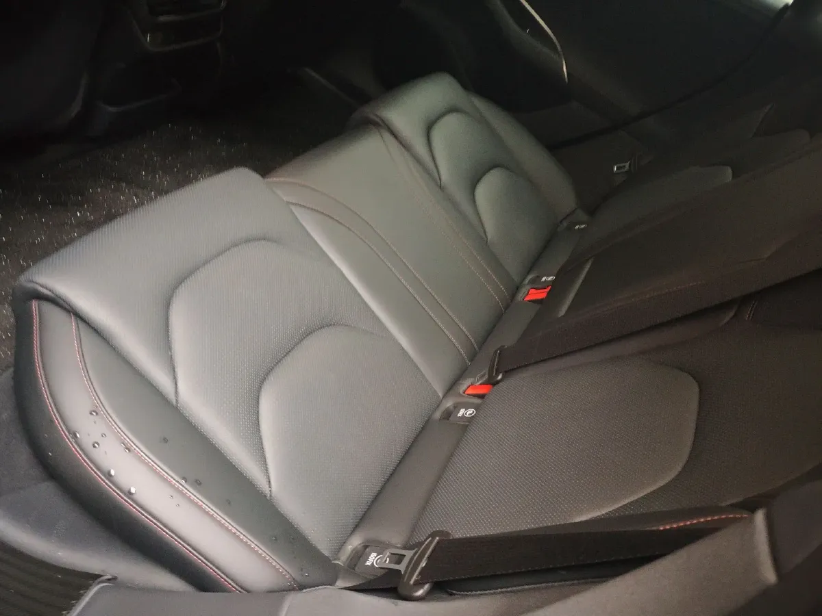 2024 MI SU7 BEV 73.6KWH,autocango,china used car exporter,china ev exporter,chinese used car exporter,chinese used ev exporter