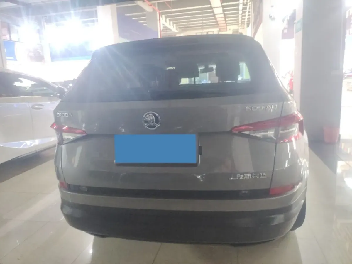 2018 Skoda Kodiak 2.0T 186HP L4 7DCT,autocango,china used car exporter,china ev exporter,chinese used car exporter,chinese used ev exporter