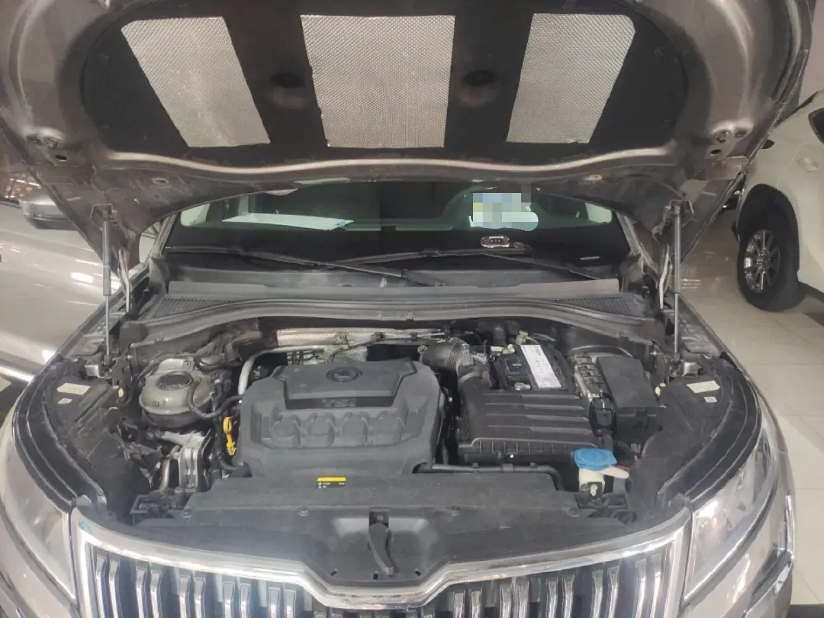 2018 Skoda Kodiak 2.0T 186HP L4 7DCT,autocango,china used car exporter,china ev exporter,chinese used car exporter,chinese used ev exporter