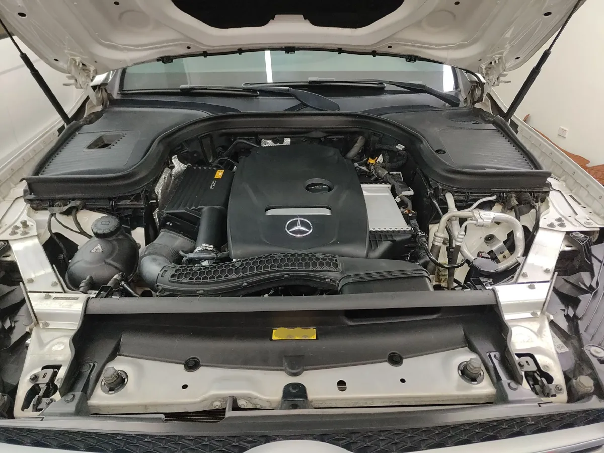 2019 Mercedes-Benz GLC Class 2.0T 211HP L4 9AT,autocango,china used car exporter,china ev exporter,chinese used car exporter,chinese used ev exporter