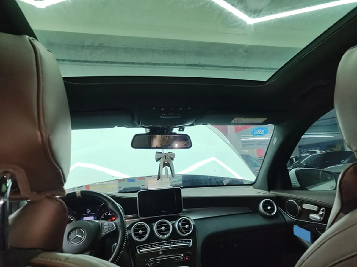 2019 Mercedes-Benz GLC Class 2.0T 211HP L4 9AT,autocango,china used car exporter,china ev exporter,chinese used car exporter,chinese used ev exporter