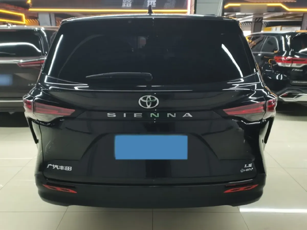 2024 Toyota Sienna 2.5L 189HP L4 E-CVT Hybrid,autocango,china used car exporter,china ev exporter,chinese used car exporter,chinese used ev exporter