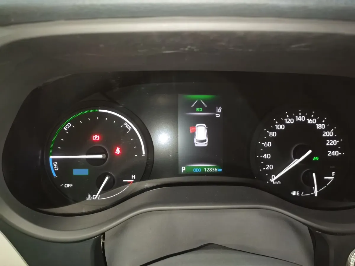 2024 Toyota Sienna 2.5L 189HP L4 E-CVT Hybrid,autocango,china used car exporter,china ev exporter,chinese used car exporter,chinese used ev exporter