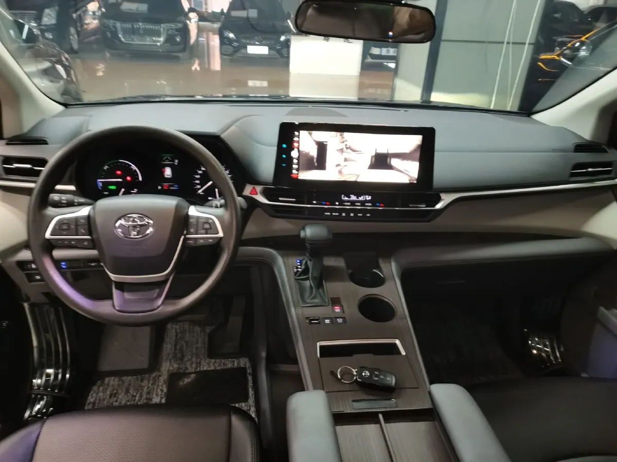 2024 Toyota Sienna 2.5L 189HP L4 E-CVT Hybrid,autocango,china used car exporter,china ev exporter,chinese used car exporter,chinese used ev exporter