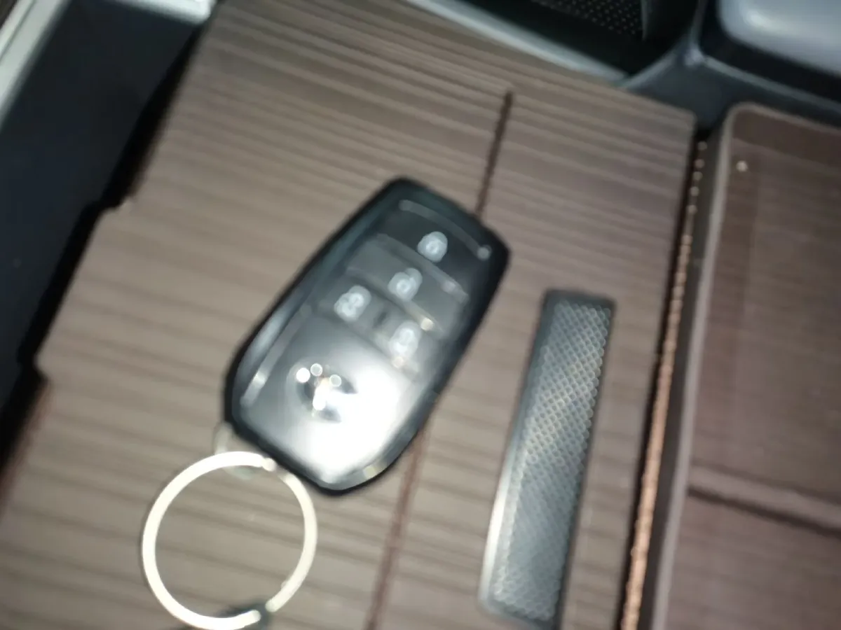 2024 Toyota Sienna 2.5L 189HP L4 E-CVT Hybrid,autocango,china used car exporter,china ev exporter,chinese used car exporter,chinese used ev exporter