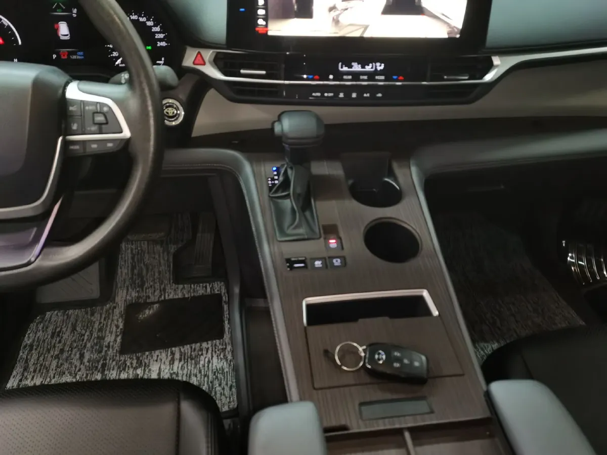 2024 Toyota Sienna 2.5L 189HP L4 E-CVT Hybrid,autocango,china used car exporter,china ev exporter,chinese used car exporter,chinese used ev exporter