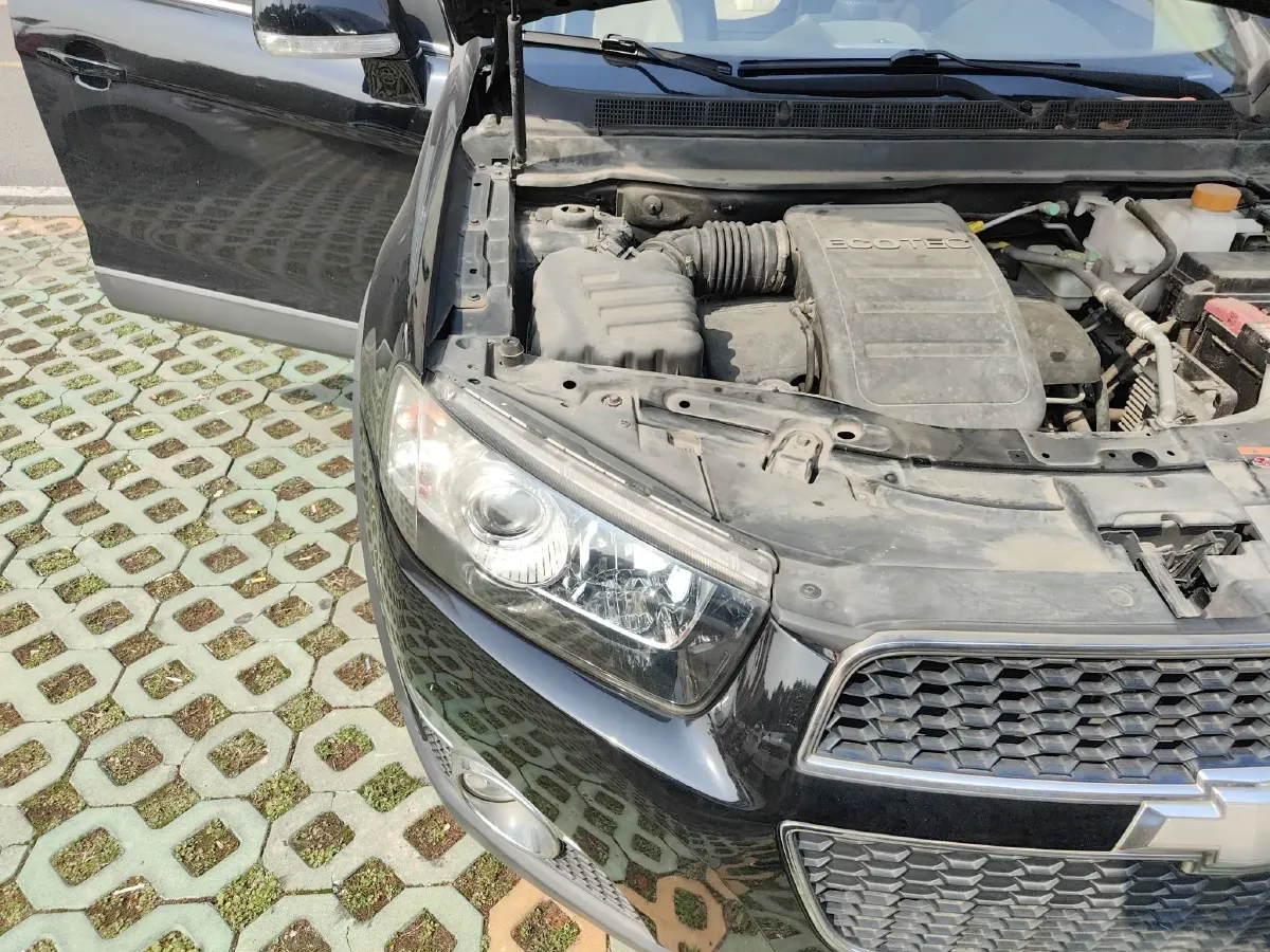 2014 Chevrolet Captiva 2.4L 167HP L4 6AT,autocango,china used car exporter,china ev exporter,chinese used car exporter,chinese used ev exporter