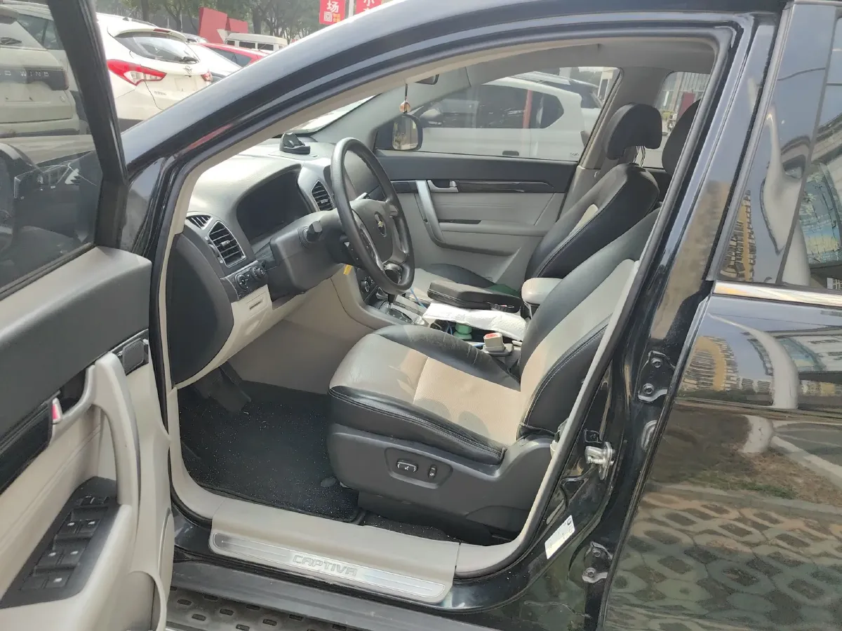 2014 Chevrolet Captiva 2.4L 167HP L4 6AT,autocango,china used car exporter,china ev exporter,chinese used car exporter,chinese used ev exporter