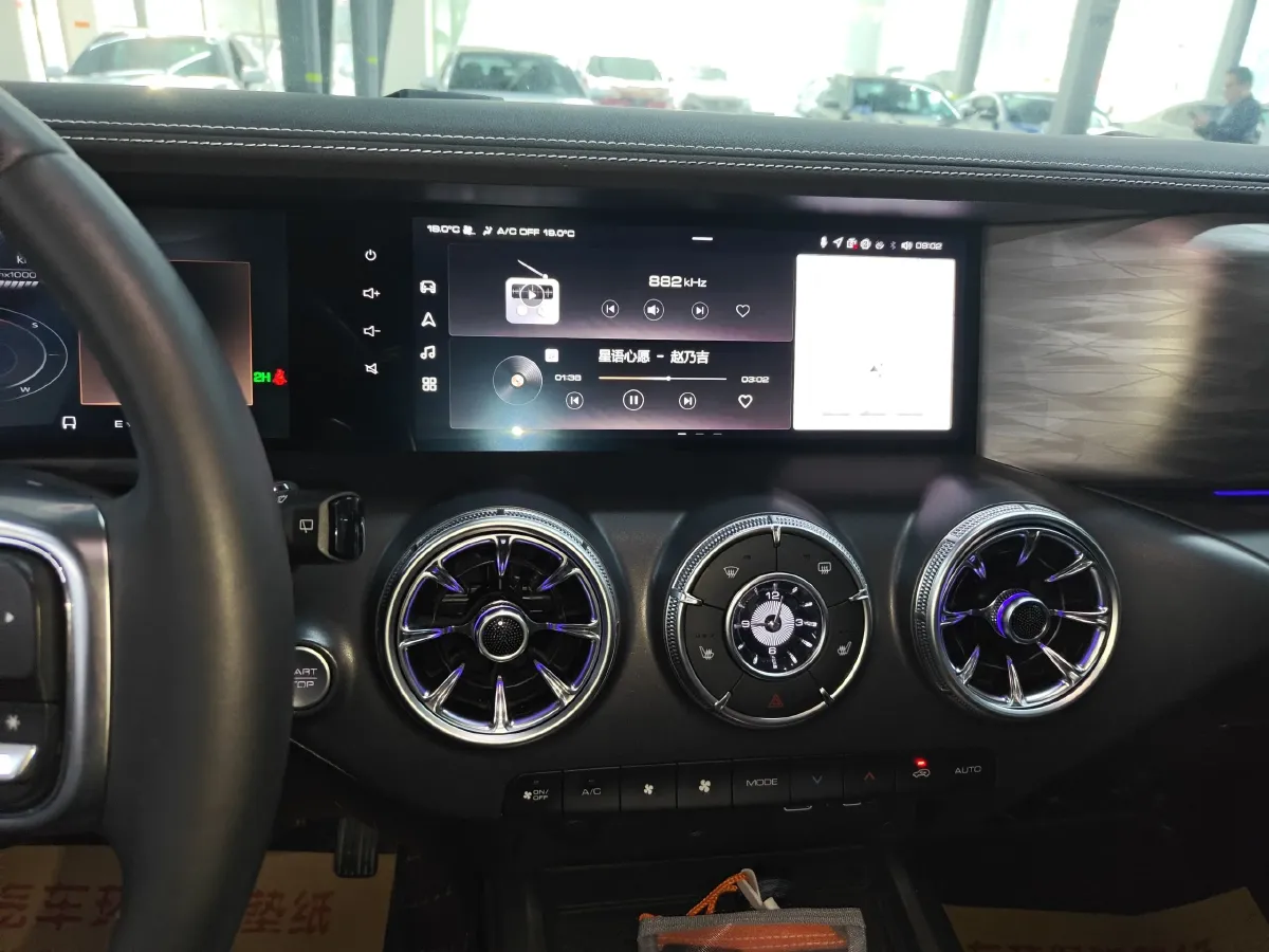 2024 Tank 300 2.0T 227HP L4 8AT,autocango,china used car exporter,china ev exporter,chinese used car exporter,chinese used ev exporter