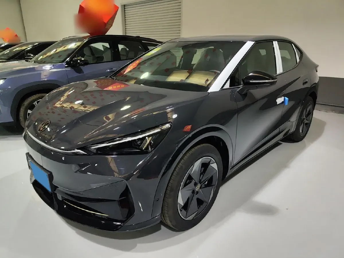 2025 Volkswagen ID.UNYX 06 BEV,autocango,china used car exporter,china ev exporter,chinese used car exporter,chinese used ev exporter