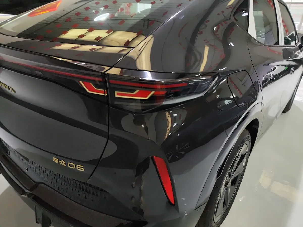 2025 Volkswagen ID.UNYX 06 BEV,autocango,china used car exporter,china ev exporter,chinese used car exporter,chinese used ev exporter