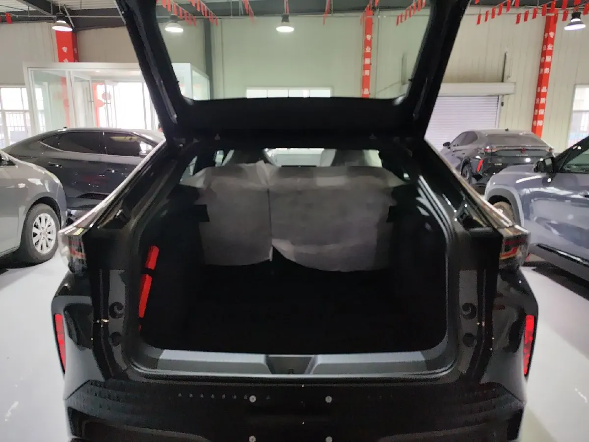 2025 Volkswagen ID.UNYX 06 BEV,autocango,china used car exporter,china ev exporter,chinese used car exporter,chinese used ev exporter