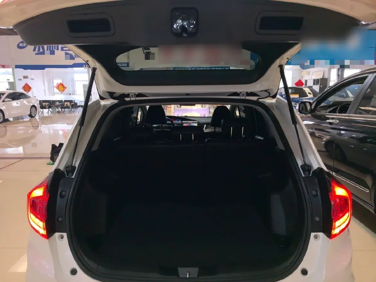 2017 Honda Jade 1.8L 141HP L4 5AT,autocango,china used car exporter,china ev exporter,chinese used car exporter,chinese used ev exporter