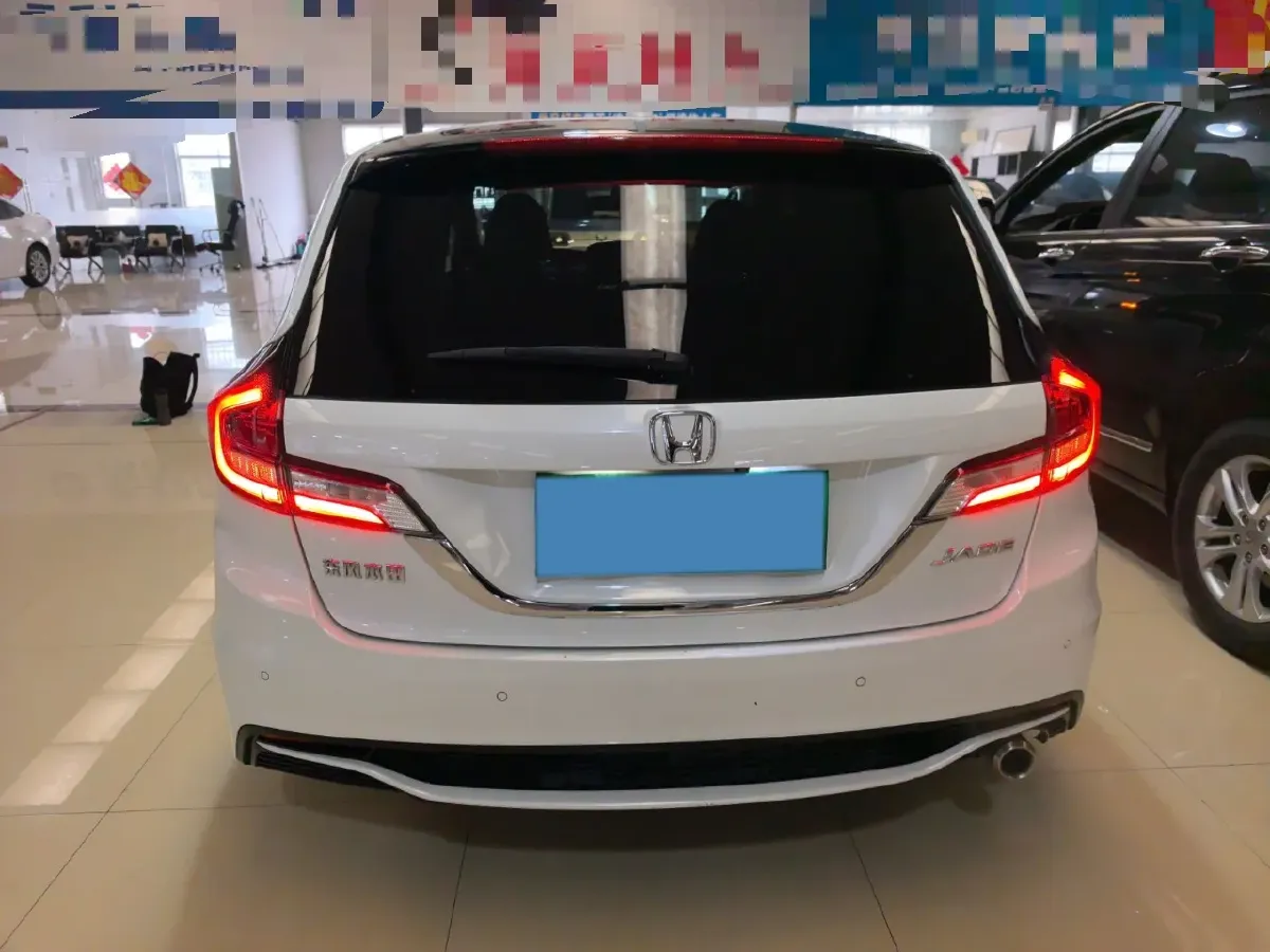 2017 Honda Jade 1.8L 141HP L4 5AT,autocango,china used car exporter,china ev exporter,chinese used car exporter,chinese used ev exporter