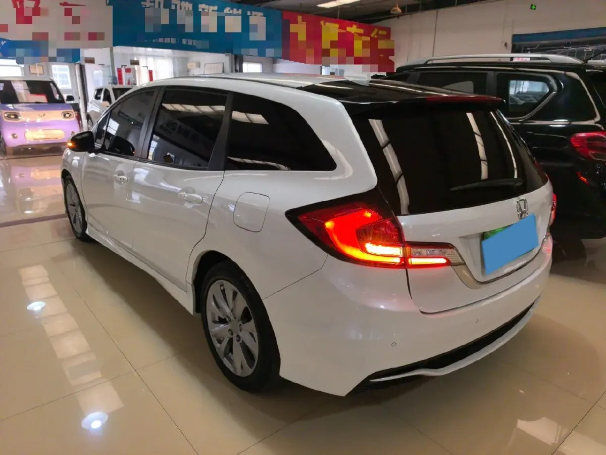 2017 Honda Jade 1.8L 141HP L4 5AT,autocango,china used car exporter,china ev exporter,chinese used car exporter,chinese used ev exporter